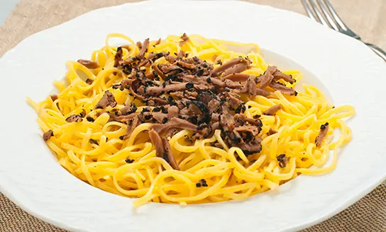 tajarin al tartufo dish from top